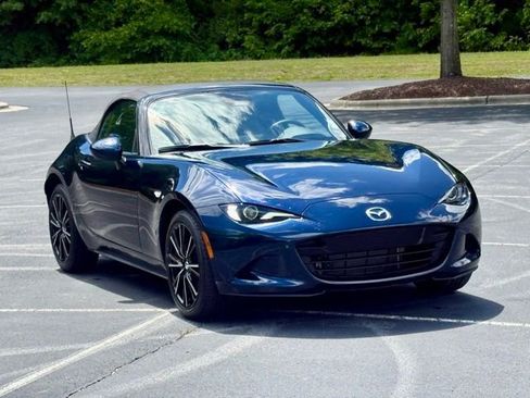 Used 2026 MAZDA MX-5 Miata Grand Touring RWD image 11