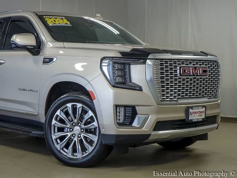 Used 2024 GMC Yukon Denali w/ Advanced Technology Package AWD/4WD image 3