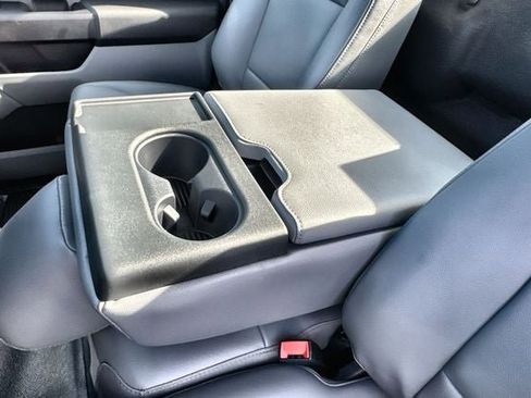 New 2025 Ford F550 4x4 Regular Cab Super Duty image 19