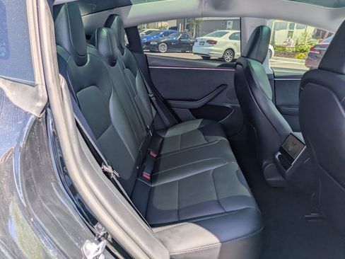 Used 2025 Tesla Model 3 Long Range AWD/4WD image 30