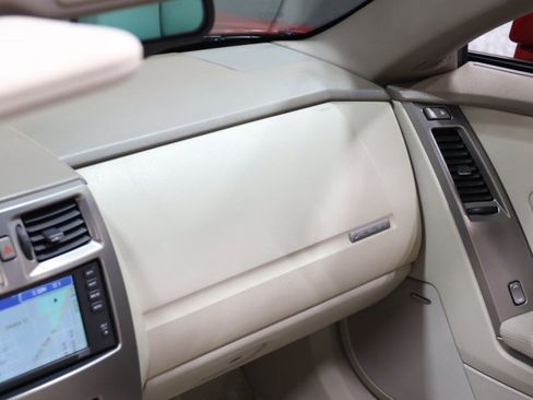 Used 2005 Cadillac XLR RWD image 54
