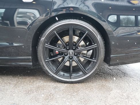 Used 2022 Audi S8 w/ S8 Comfort Plus Package image 74