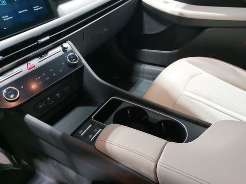 Certified 2025 Hyundai Sonata SEL image 24