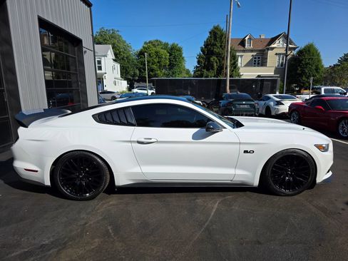 Used 2017 Ford Mustang GT Premium w/ GT Performance Package RWD image 52