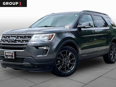 Certified 2018 Ford Explorer XLT w/ Equipment Group 202A