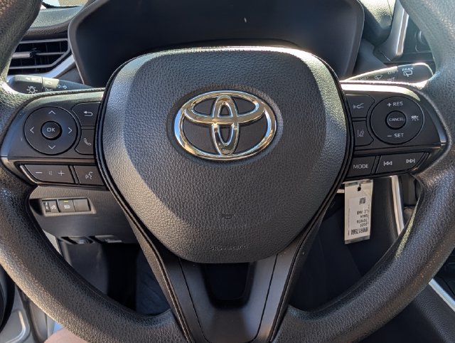 Used 2025 Toyota RAV4 LE AWD/4WD image 20