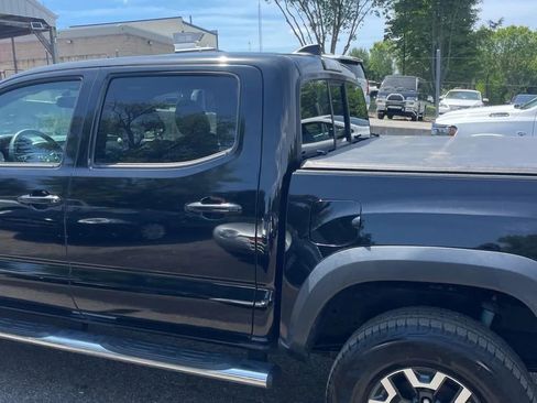 Used 2016 Toyota Tacoma TRD Off-Road w/ Towing Package AWD/4WD image 7