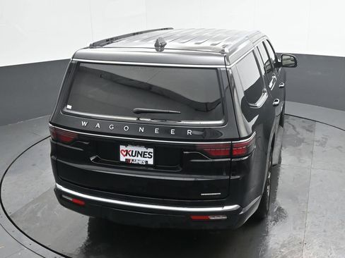 Used 2024 Jeep Wagoneer Series III image 30