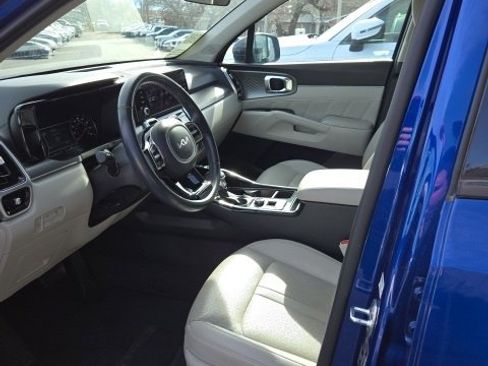 Certified 2022 Kia Sorento SX image 11