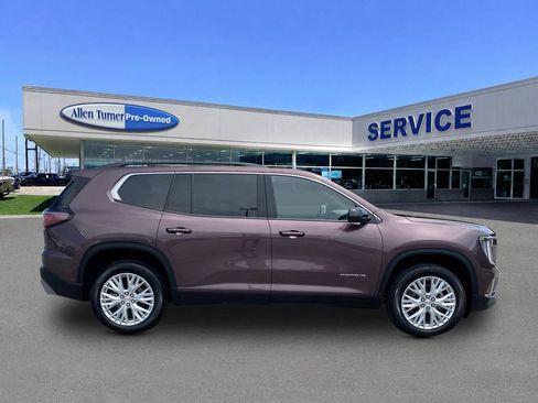 Used 2024 GMC Acadia Elevation FWD image 9