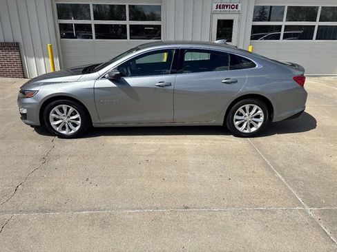 Used 2024 Chevrolet Malibu LT FWD image 1