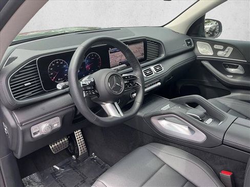 Certified 2026 Mercedes-Benz GLS 450 4MATIC image 10