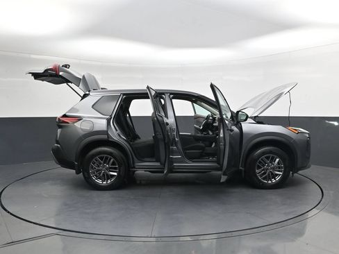 Used 2023 Nissan Rogue S AWD/4WD image 50