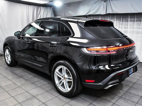 Used 2025 Porsche Macan image 4