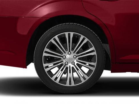 Used 2014 Chrysler 300 S image 14