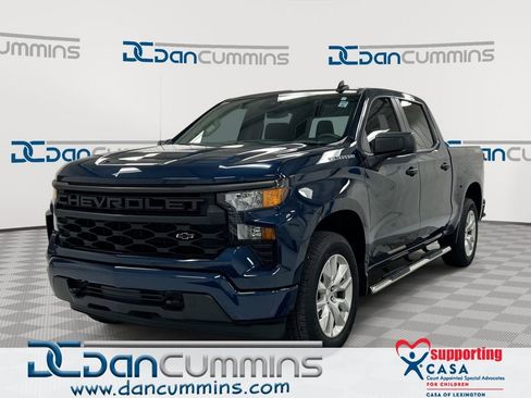 Used 2023 Chevrolet Silverado 1500 Custom AWD/4WD image 1