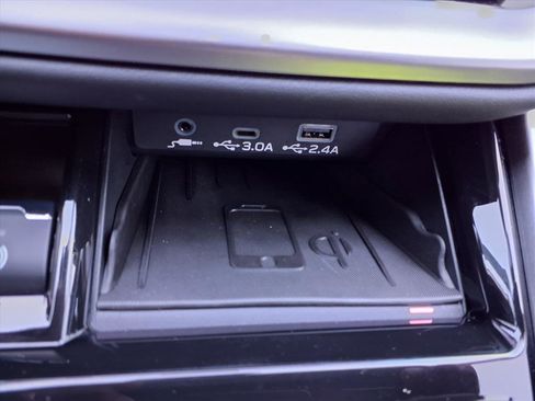 Used 2024 Subaru Legacy Touring XT image 10