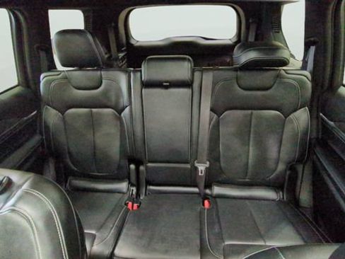 Used 2022 Jeep Grand Cherokee L Overland AWD/4WD image 14