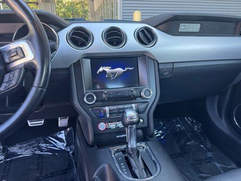 Used 2016 Ford Mustang Premium image 16