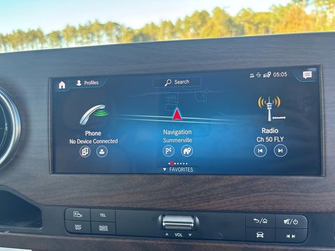 Used 2022 Mercedes-Benz Sprinter 144 Cargo image 69