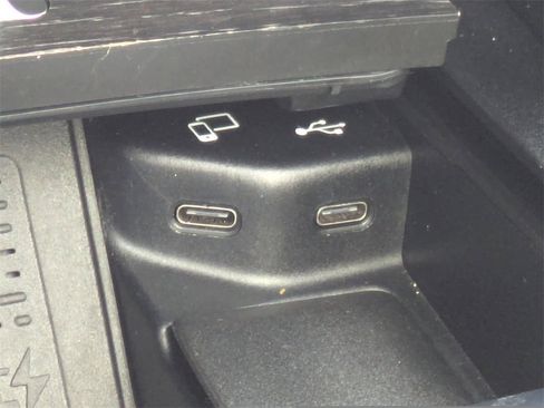 Used 2021 Mercedes-Benz GLS 580 4MATIC image 24