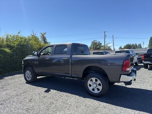 Used 2018 RAM 2500 Tradesman w/ Chrome Appearance Group AWD/4WD image 3
