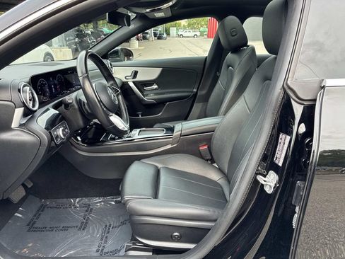 Used 2025 Mercedes-Benz CLA 250 4MATIC image 31
