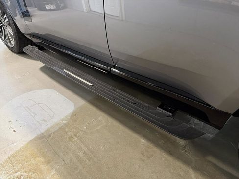 Used 2023 Land Rover Range Rover SE AWD/4WD image 13