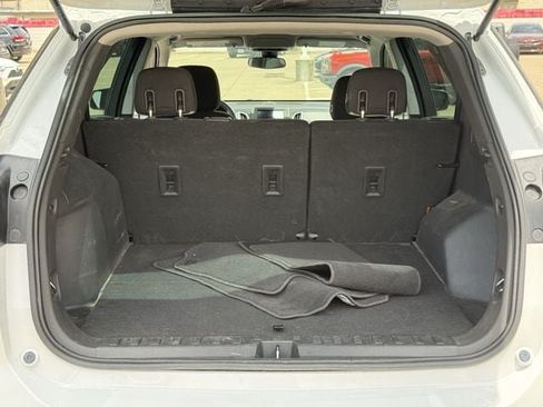 Used 2020 Chevrolet Equinox LS w/ LPO, Floor Liner Package FWD image 30