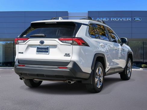 Used 2024 Toyota RAV4 XLE AWD/4WD image 4