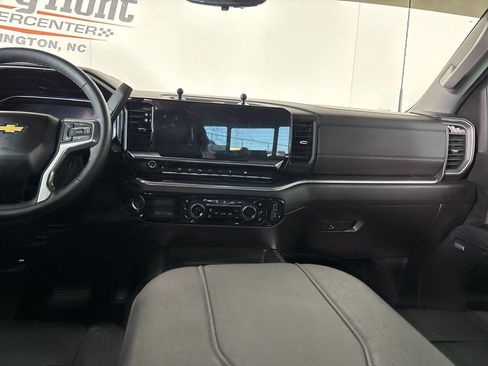 Used 2025 Chevrolet Silverado 3500 LTZ w/ LTZ Premium Package image 22