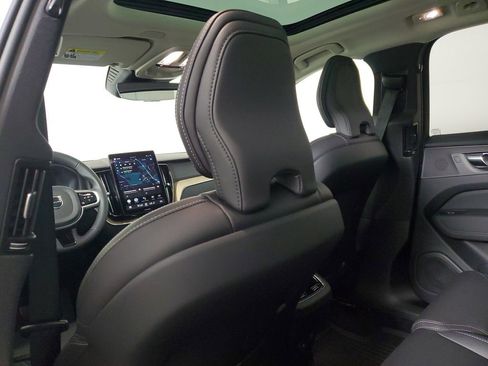 Used 2026 Volvo XC60 B5 Ultra w/ Protection Package Premier image 13