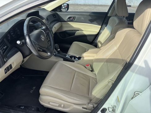 Used 2013 Acura ILX Hybrid w/ Technology Package image 14