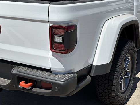 New 2026 Jeep Gladiator Mojave AWD/4WD image 8