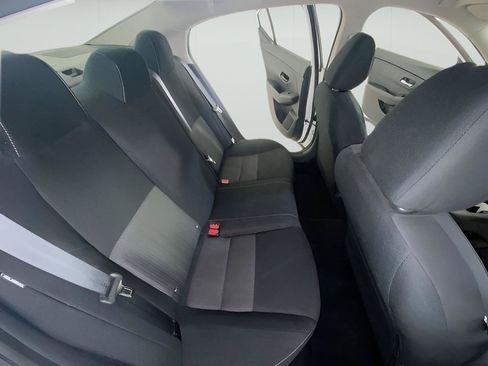 Used 2024 Nissan Sentra SV FWD image 11
