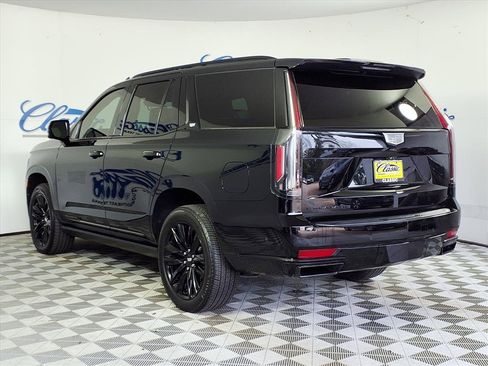Used 2021 Cadillac Escalade Sport Platinum image 2