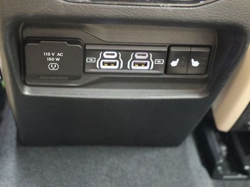 Used 2025 Jeep Grand Cherokee Limited AWD/4WD image 12