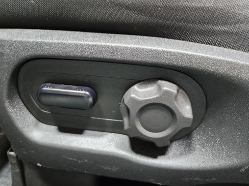 Used 2019 Ford Flex SE image 17