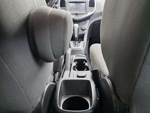 Used 2017 Chevrolet Sonic LS image 16