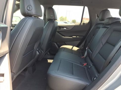 New 2026 Chevrolet Equinox LT w/ Convenience Package II FWD image 14