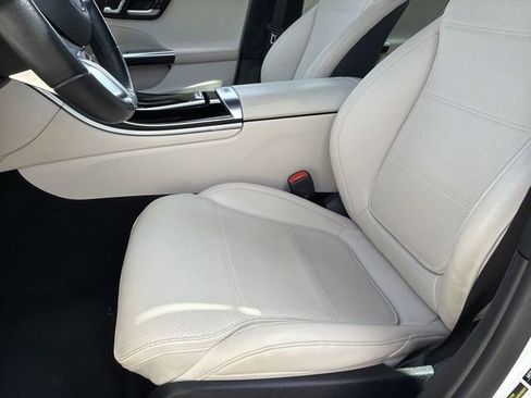 Used 2023 Mercedes-Benz C 300 Sedan image 22