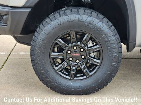 New 2026 GMC Sierra 1500 AT4X w/ LPO, Black Badging Package AWD/4WD image 7