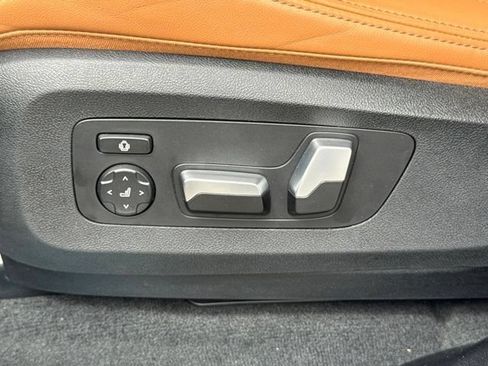 Used 2026 BMW X5 xDrive40i w/ Premium Package AWD/4WD image 21