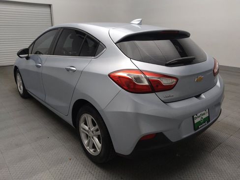 Used 2017 Chevrolet Cruze LT w/ Convenience Package FWD image 5