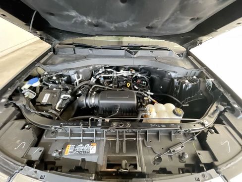 Used 2022 Ford Explorer XLT w/ Equipment Group 202A AWD/4WD image 25