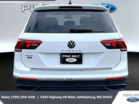 Used 2024 Volkswagen Tiguan Wolfsburg Edition image 4