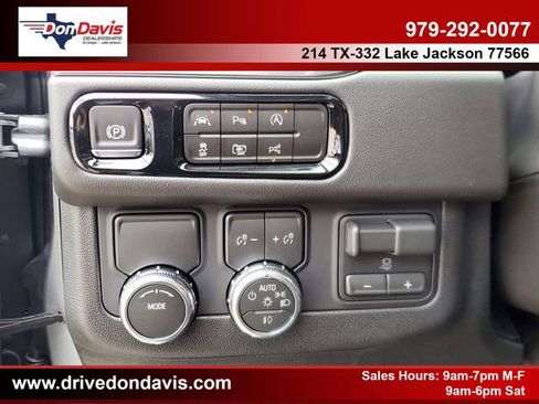 New 2026 GMC Yukon Elevation w/ Elevation Premium Package RWD image 24