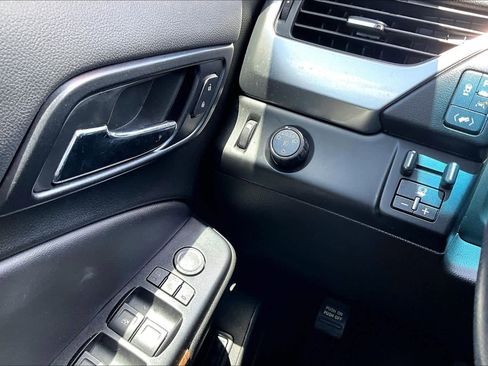 Used 2019 Chevrolet Tahoe LT w/ Texas Edition Package RWD image 36