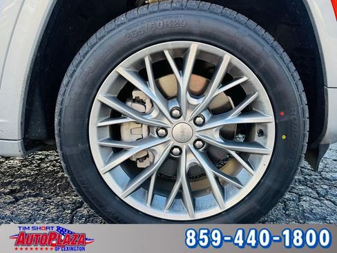 Used 2022 Jeep Grand Cherokee L Summit w/ Advanced Protech Group IV image 22