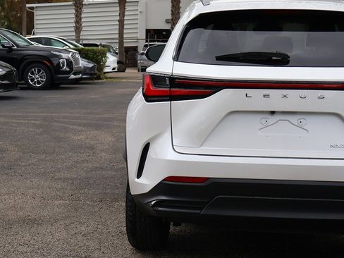 Used 2024 Lexus NX 250 FWD w/ Towing Package (2000 Lbs) image 13
